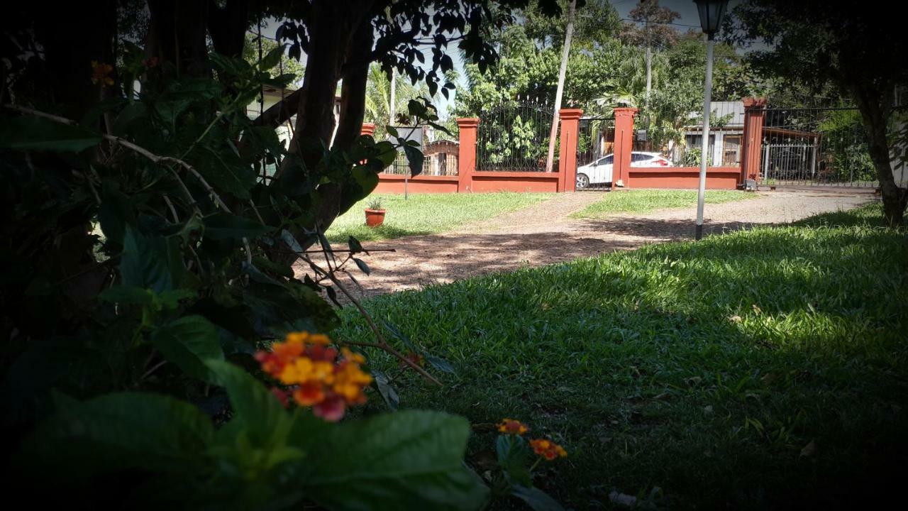 Villa Complejo Solar Del Iguazu 1 à Puerto Iguazú Extérieur photo